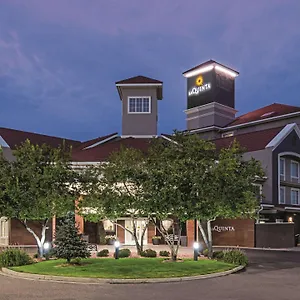 Hotel La Quinta By Wyndham Airport Dia ***
